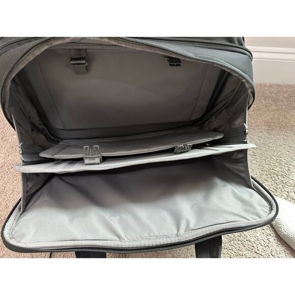 Briggs and Riley @Work Expandable Rolling Brief - Black Briefcase - Picture 9 of 10